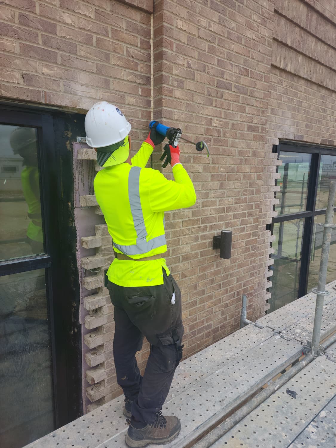 Commercial and Residencial caulking